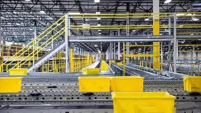 物流输送线滚筒间距：关键标准与实际应用**